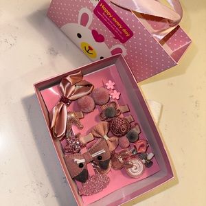 Girl’s 17 piece hair accessories